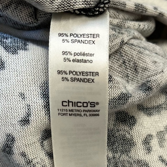 Chico's | Paisley Animal Grommet V-Neck Top Size 2 (US 12) - Picture 7 of 8